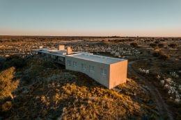 Trophy Red Stag Lodge Exterior