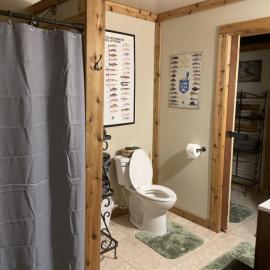 Texas Sheep Hunt Lodge Bathrooms