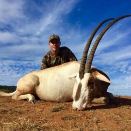 Hunt Giant Scimitar Oryx