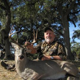 Hunt Whitetail Deer in Texas