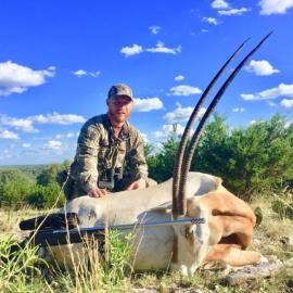 Hunt Scimitar Oryx in Texas