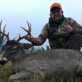 Hunt Big Deer in Texas