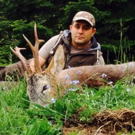 hunt trophy roe deer