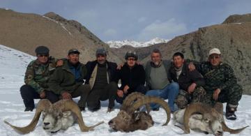 Hunters with their Marco Polo trophies