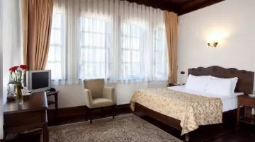 4-star hotel for hunting bezoar ibex