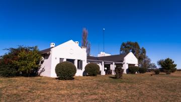 Trophy Water Buffalo Hunting Lodge