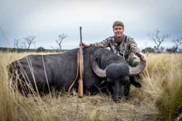 hunting in Argentina for giant trophy water buffalo
