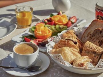 Cuisine at Balearean Boc Hunt Lodge