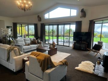 New Zealand Lodge interior